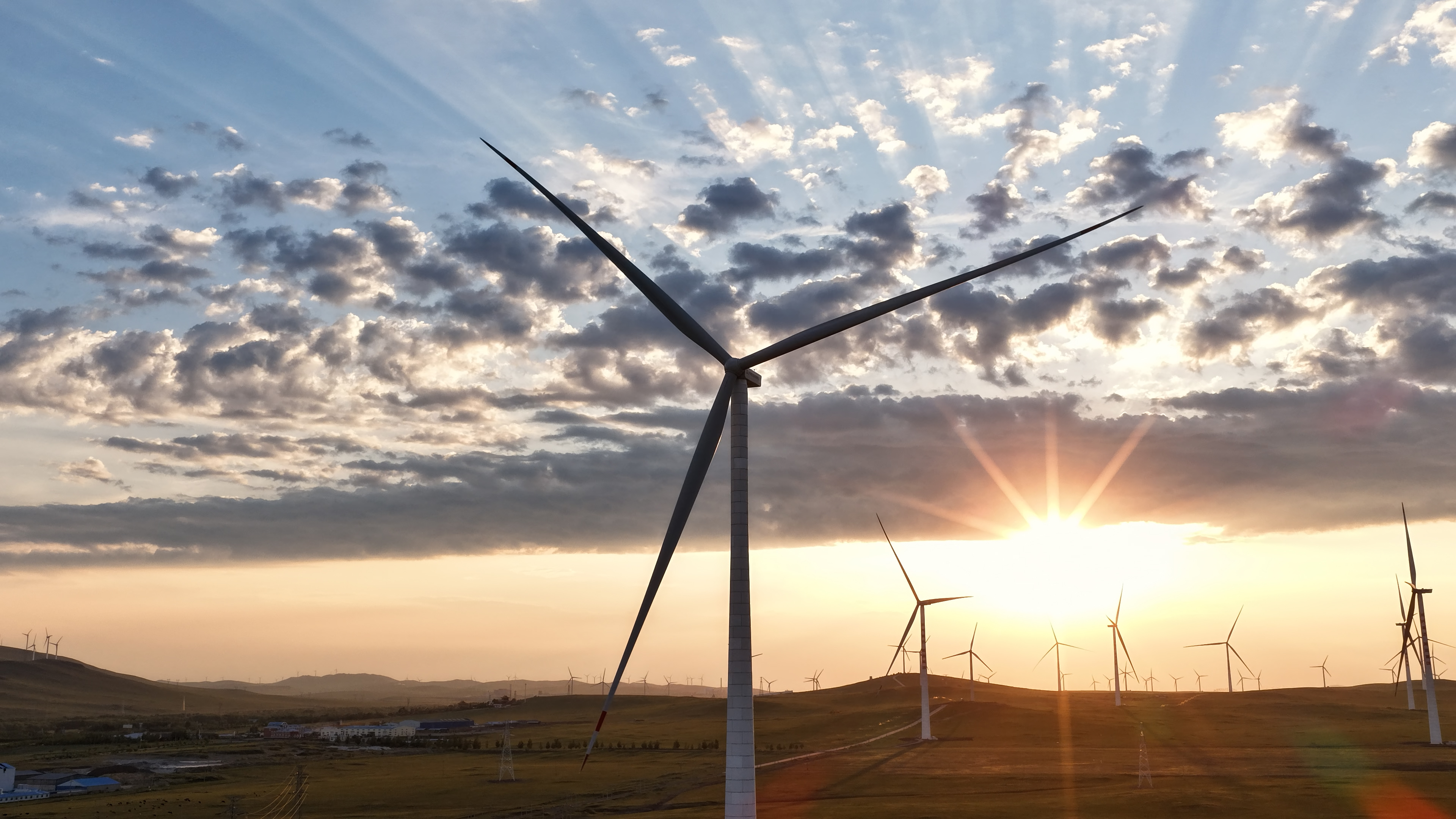 龙八国际“10MW级陆上风电机组”入选浙江制造精品！